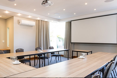 So what are the business travellers’ needs? So what are the business travellers’ needs?